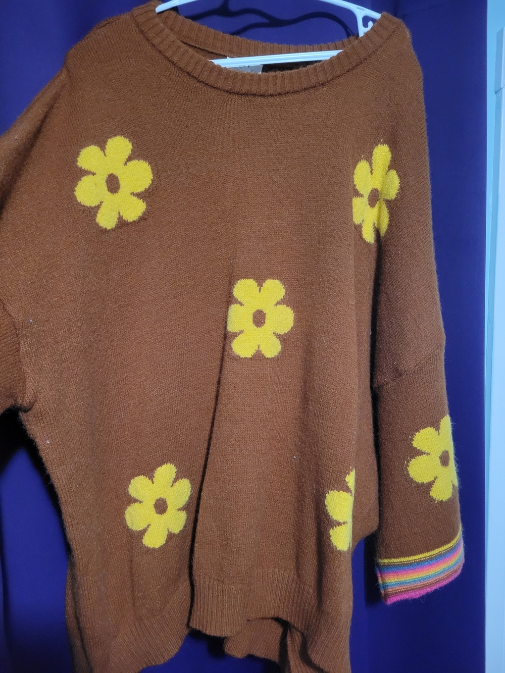 easel Brown Crewneck Sweater with Yellow Floral Motif